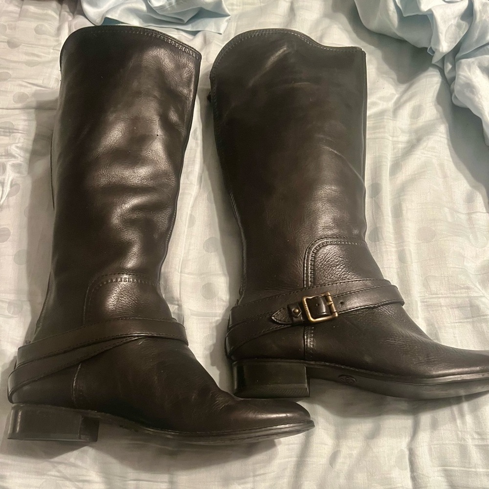 FOSSIL  Classic Black Leather Riding Boots with Buckle